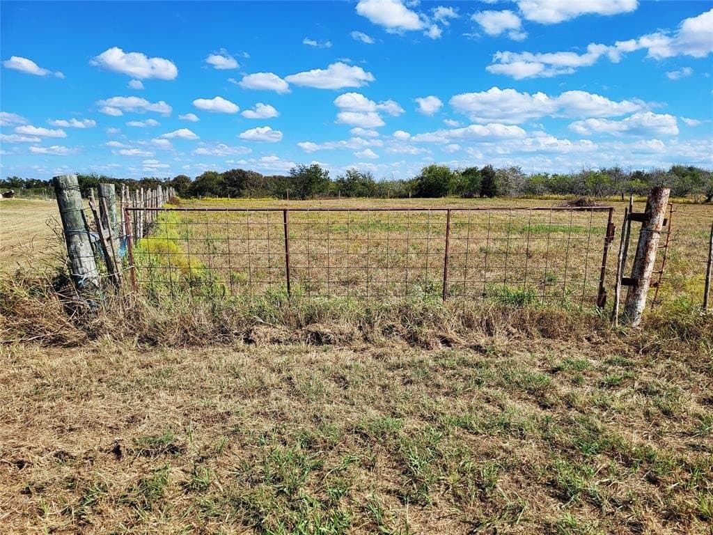 1.8 acres in Limestone County - photo 5