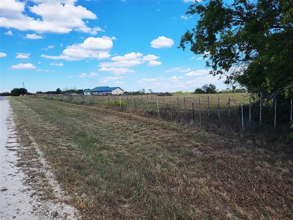 1.8 acres in Limestone County - photo 4