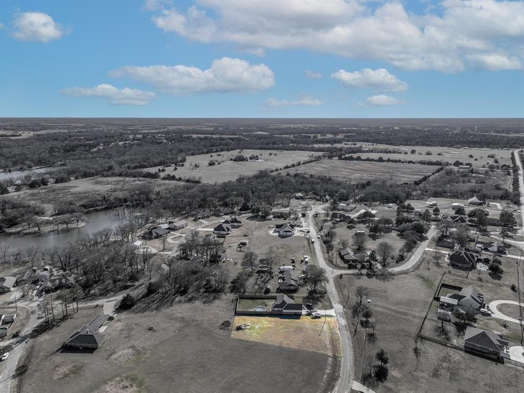 0.32 acres in Van Zandt County - photo 5