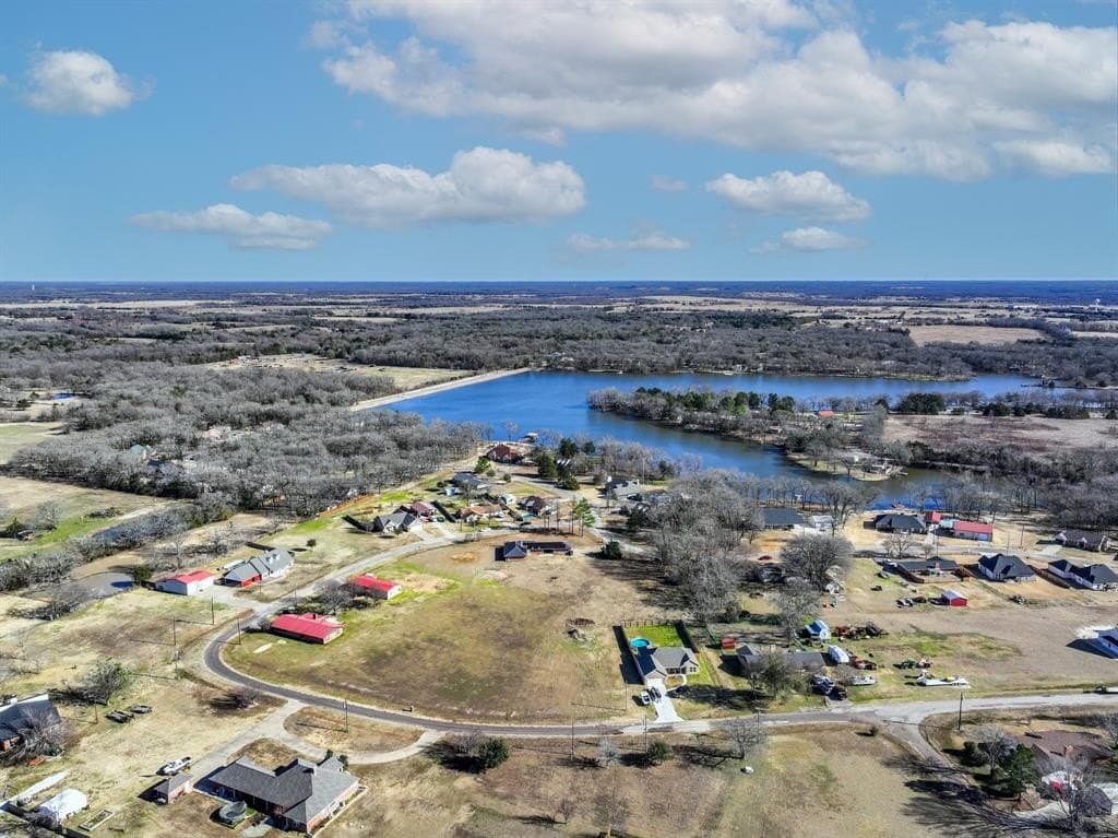 0.32 acres in Van Zandt County - photo 8