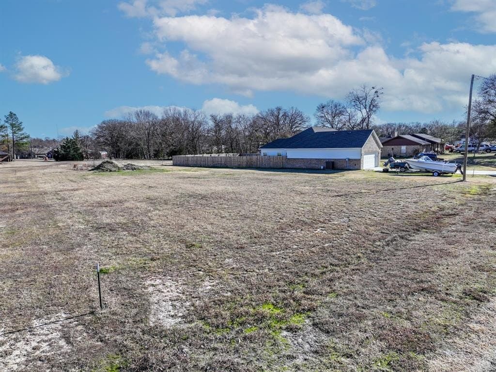 0.32 acres in Van Zandt County - photo 18