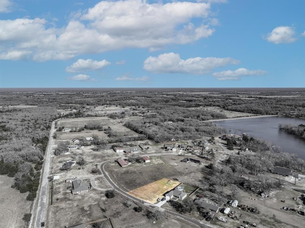 0.32 acres in Van Zandt County - photo 11