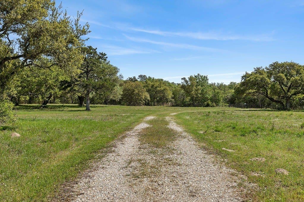 29.87 acres in Lavaca County - photo 28