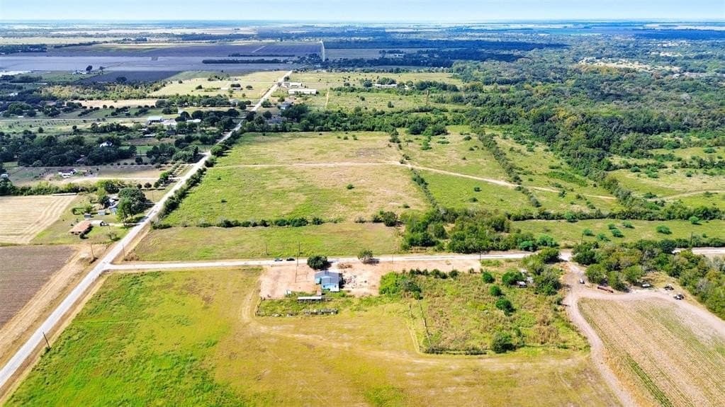 2.7 acres in Fort Bend County - photo 2