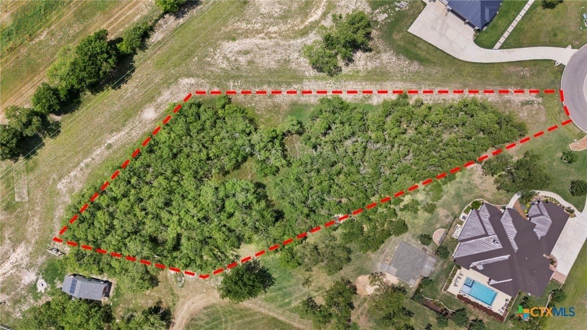 1.17 acres in Comal County - photo 4