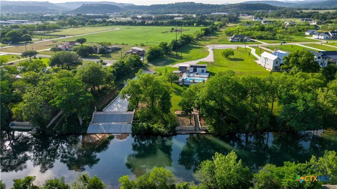 1.17 acres in Comal County - photo 18