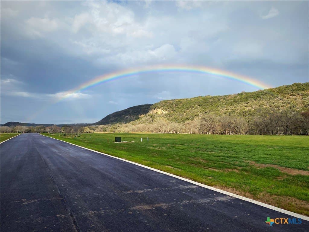 1.17 acres in Comal County - photo 23