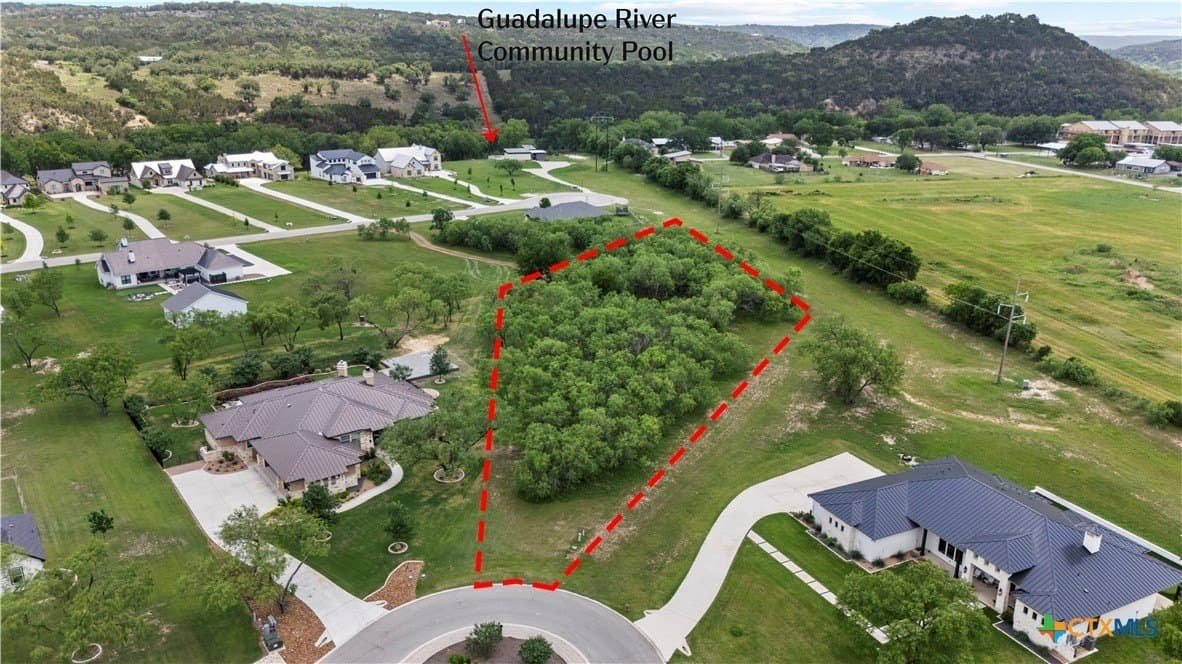 1.17 acres in Comal County - photo 3