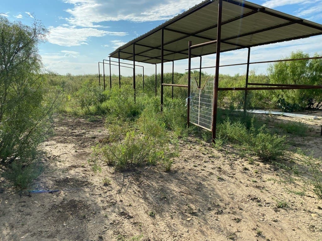 23.92 acres in Maverick County - photo 6