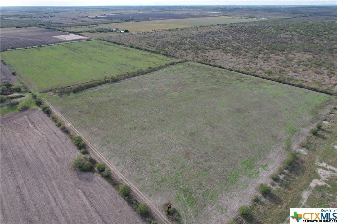 48 acres in Karnes County - photo 13
