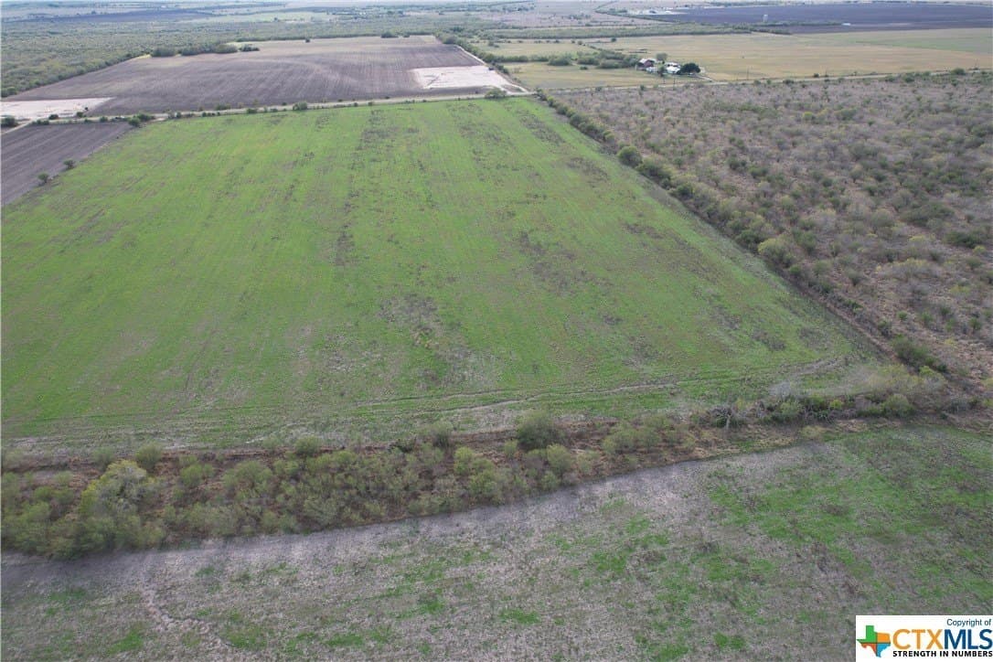 48 acres in Karnes County - photo 14