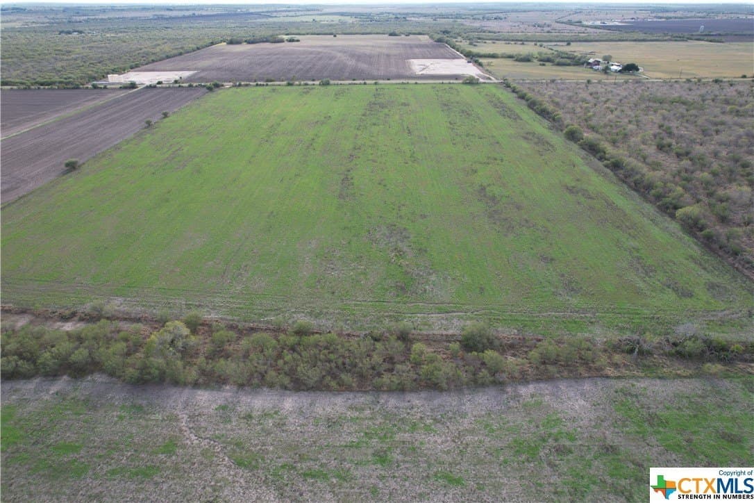 48 acres in Karnes County - photo 15