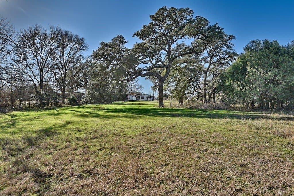 1.9 acres in Fayette County - photo 26