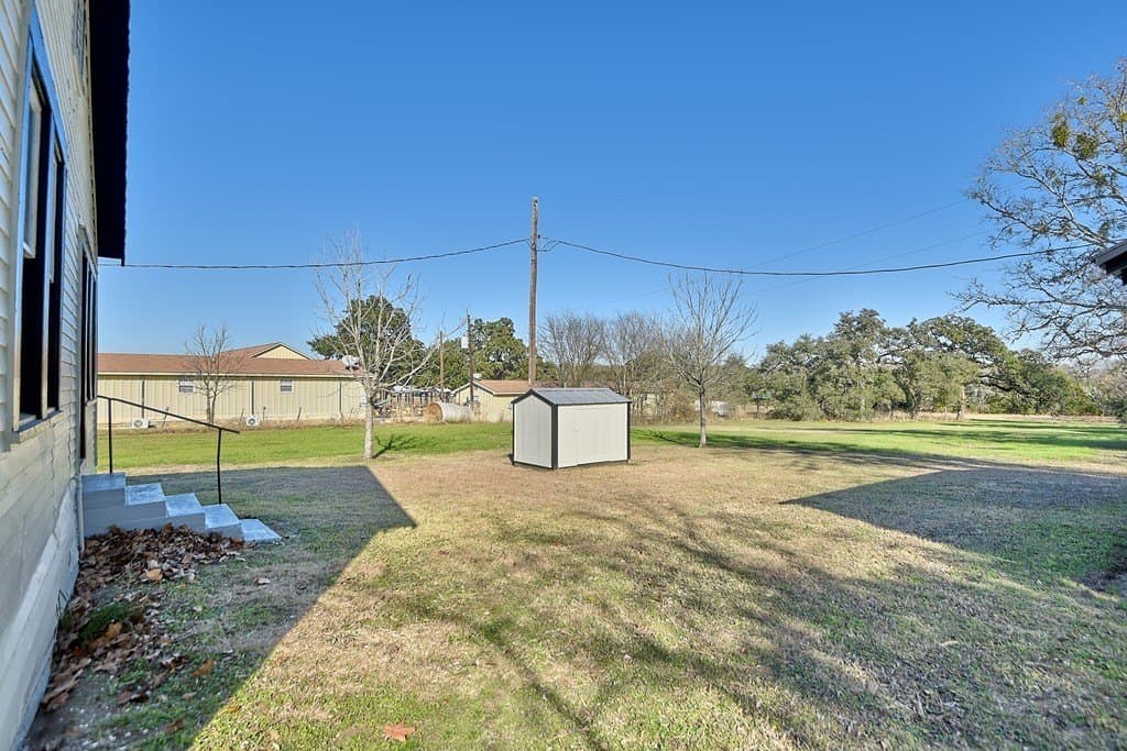 1.9 acres in Fayette County - photo 18