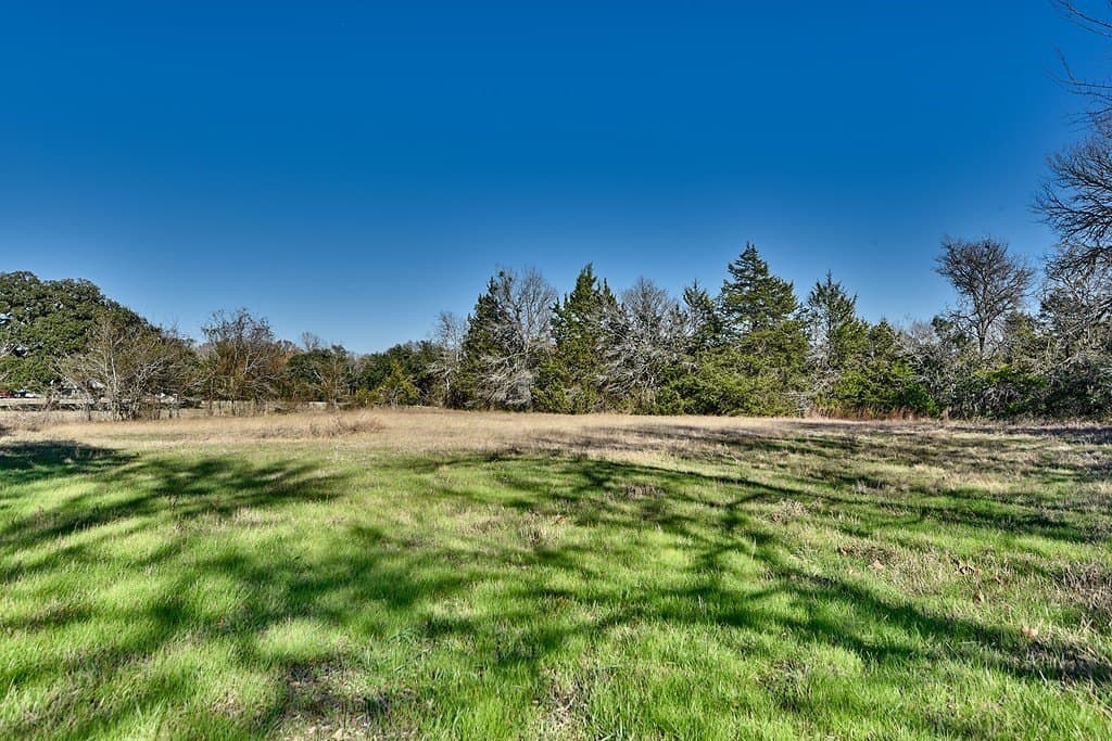 1.9 acres in Fayette County - photo 27