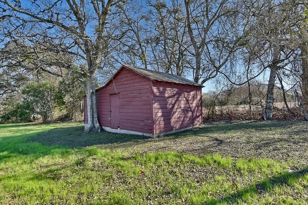 1.9 acres in Fayette County - photo 28