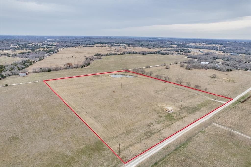 11.1 acres in Cooke County - photo 2