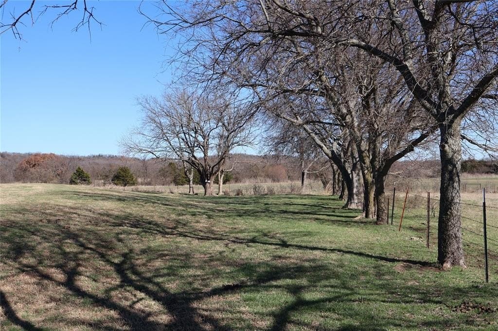 11.1 acres in Cooke County - photo 6