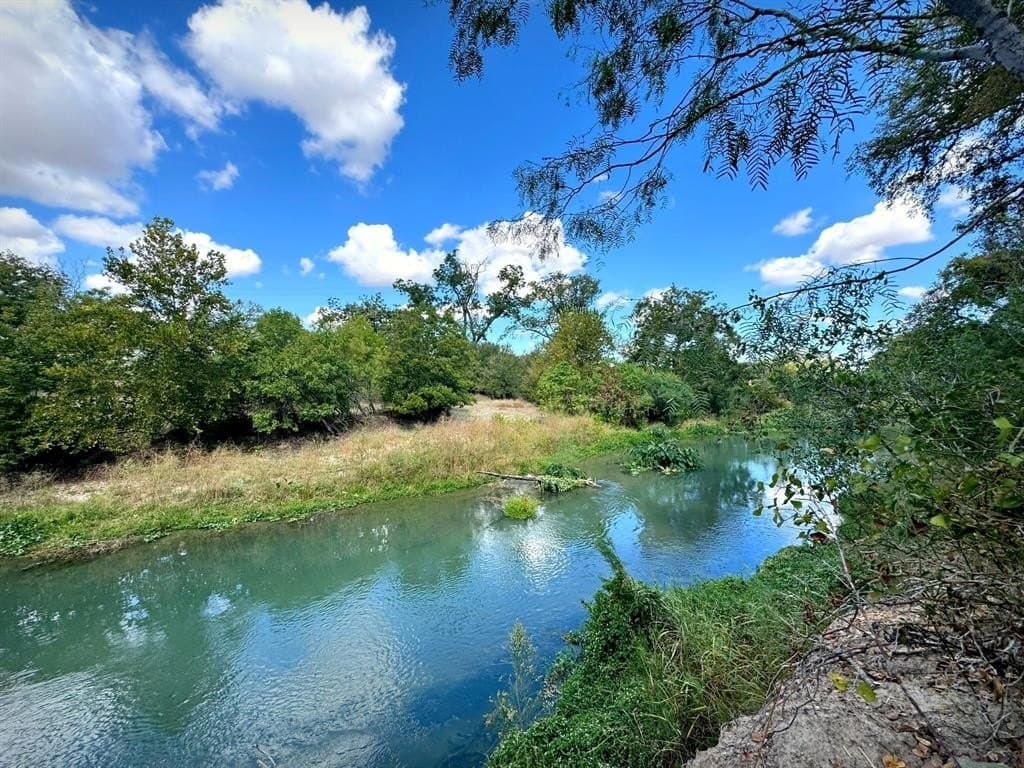 105.4 acres in Caldwell County - photo 4