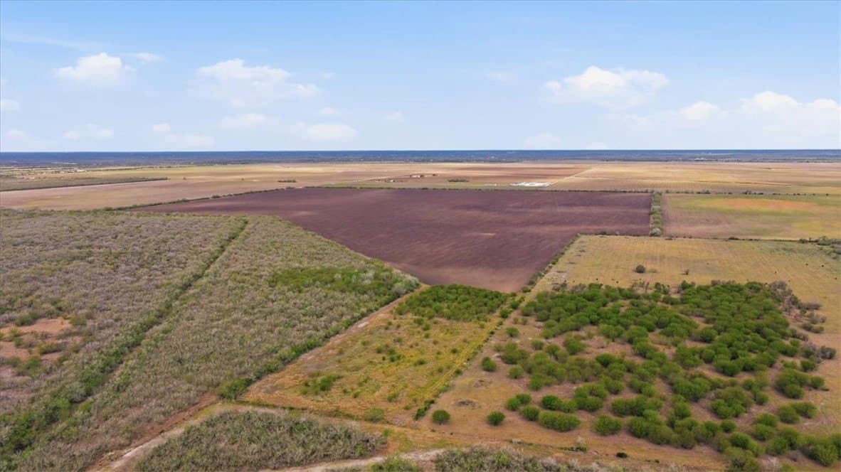 236.33 acres in Jim Wells County - photo 23