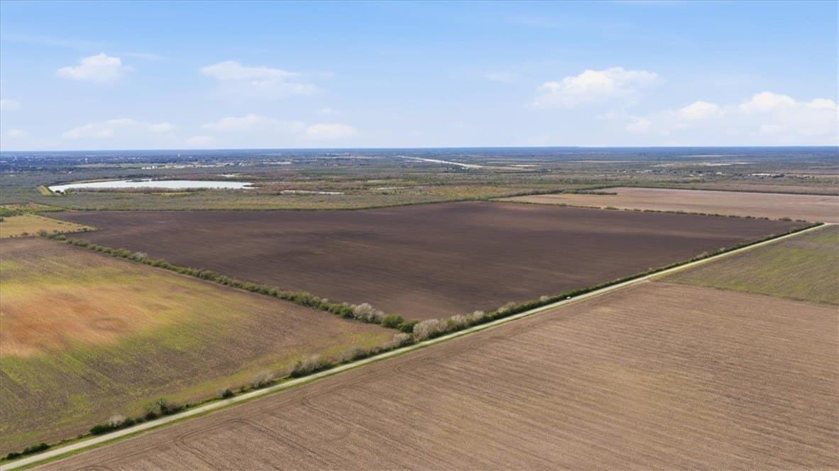 236.33 acres in Jim Wells County - photo 21