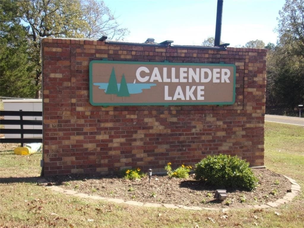 0.21 acres in Van Zandt County - photo 9