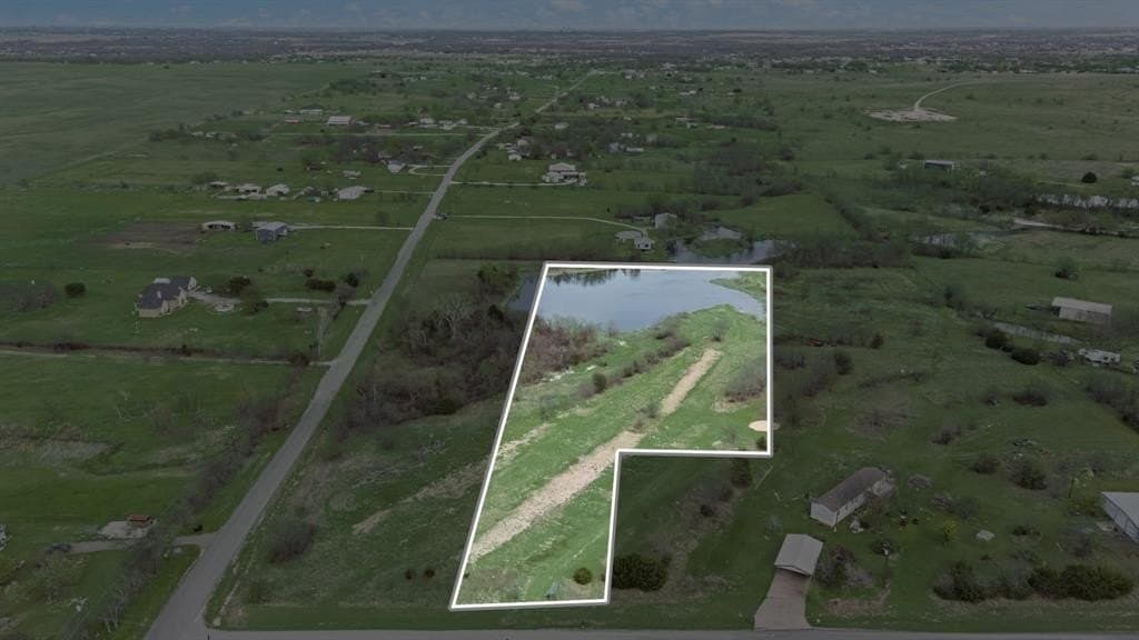 4.37 acres in Johnson County - photo 3