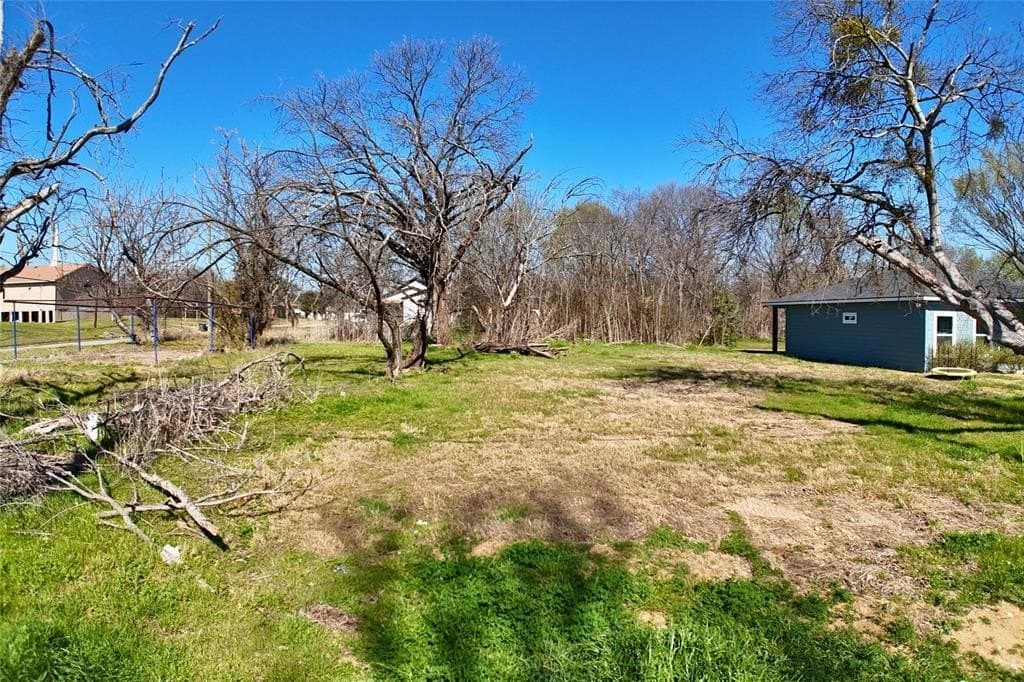 0.16 acres in Navarro County - photo 5