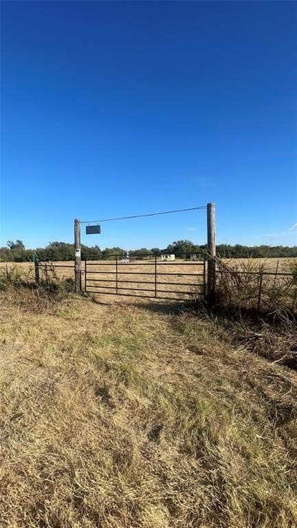 16.32 acres in Hill County - photo 2