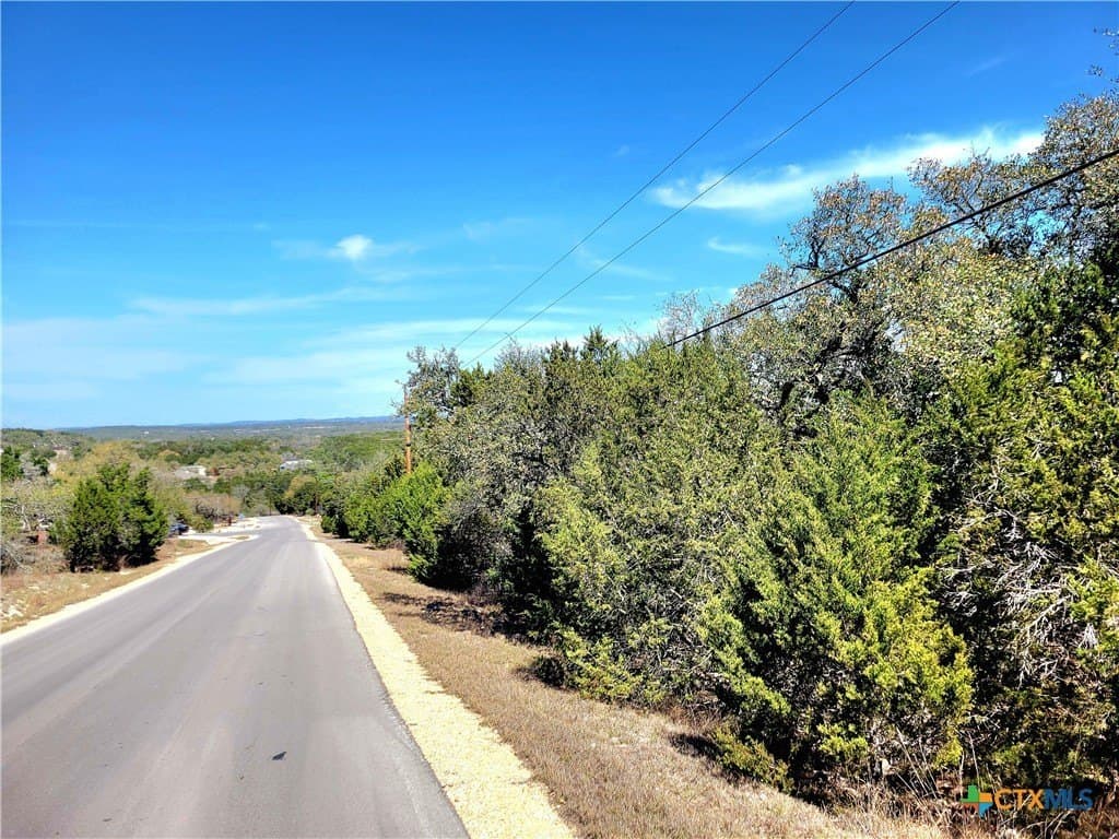 0.95 acres in Comal County - photo 7