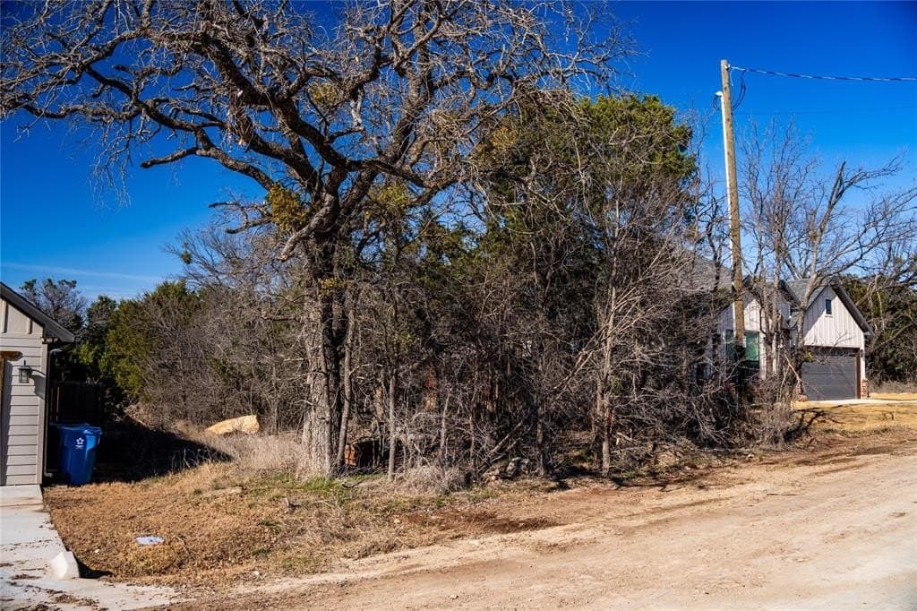 0.03 acres in Hood County - photo 2
