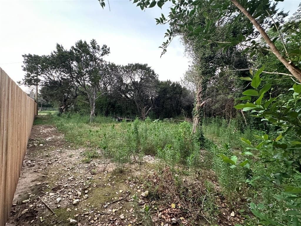 0.4 acres in Hill County - photo 4