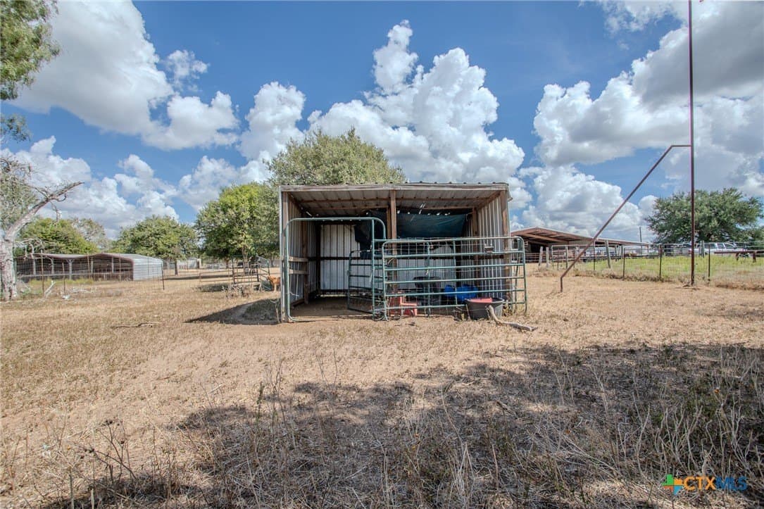 25.44 acres in Victoria County - photo 38