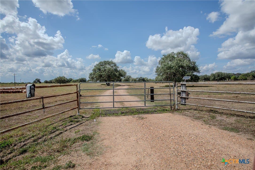 25.44 acres in Victoria County - photo 34