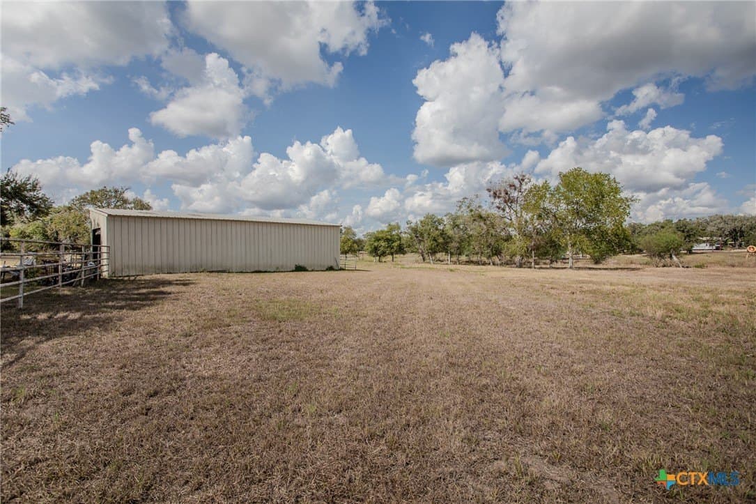 25.44 acres in Victoria County - photo 33