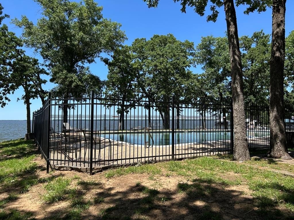 0.1 acres in Henderson County - photo 3