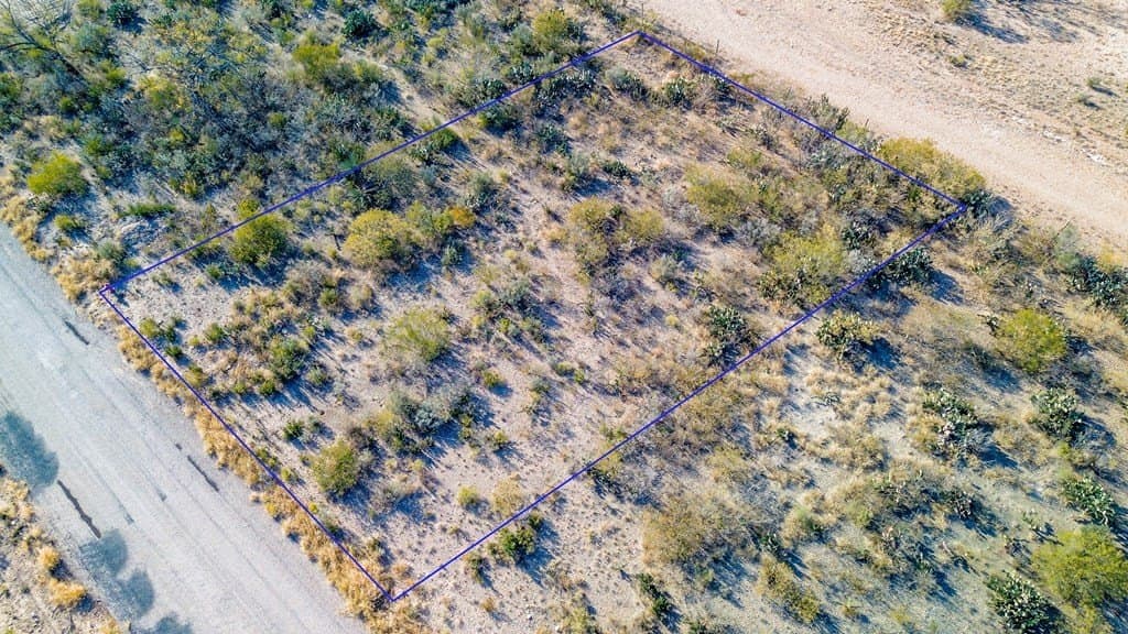 0.24 acres in Maverick County - photo 4