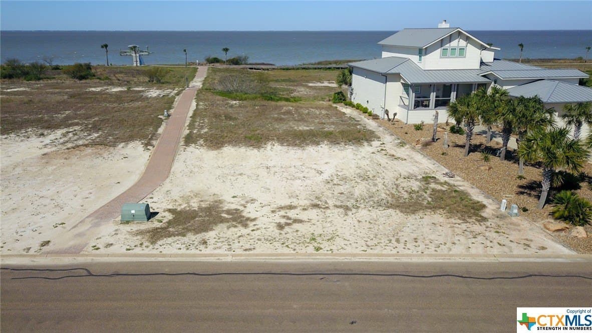 0.72 acres in Calhoun County - photo 2