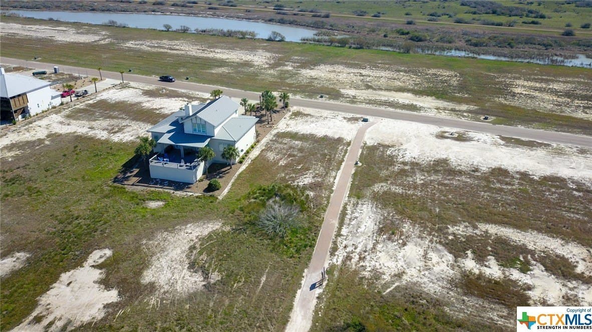 0.72 acres in Calhoun County - photo 5