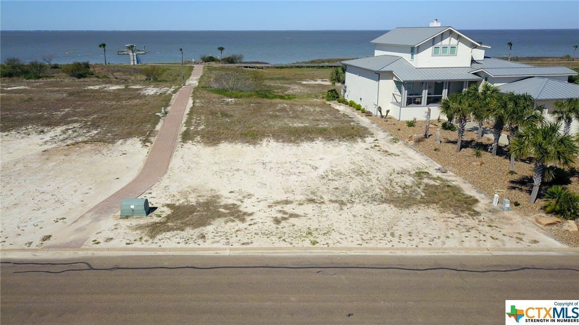 0.72 acres in Calhoun County - photo 3
