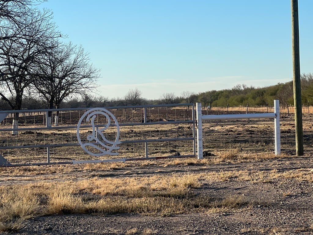 15.54 acres in Maverick County - photo 4