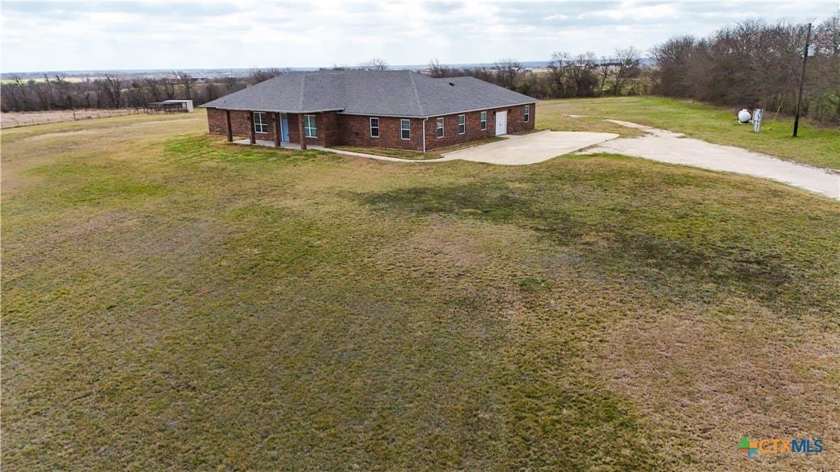 27.65 acres in McLennan County - photo 2