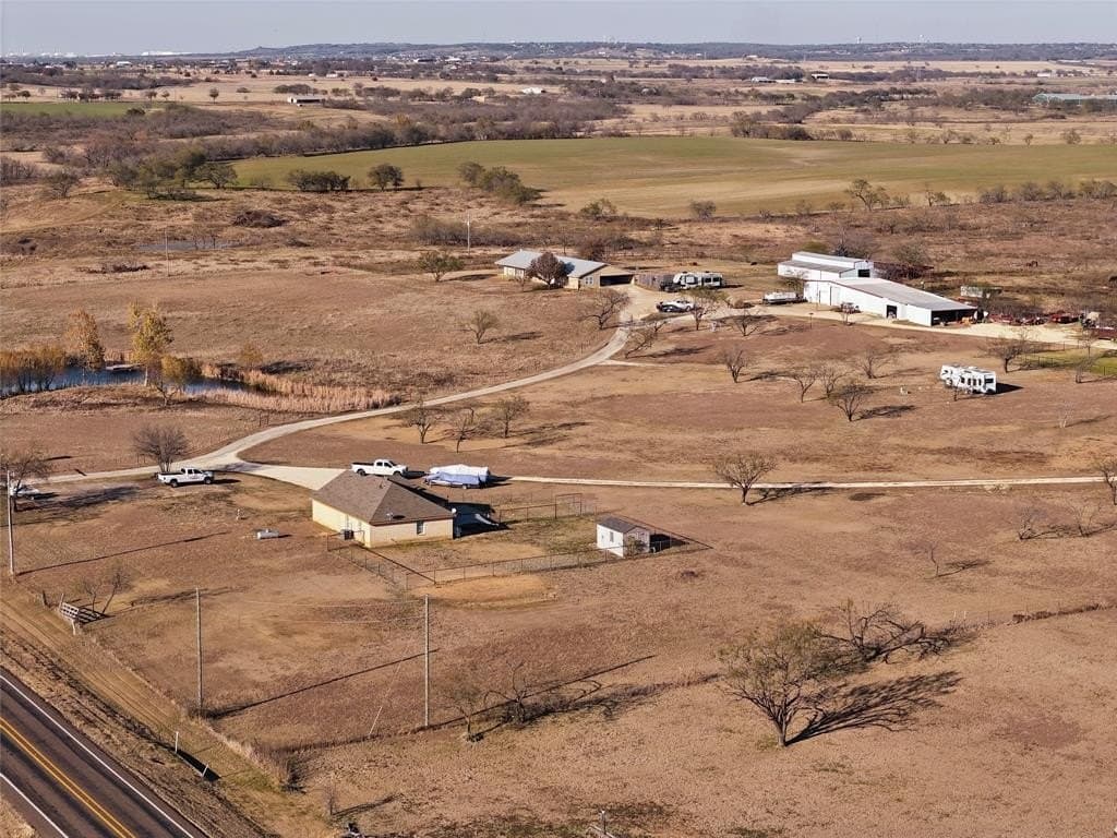 135.87 acres in Ellis County - photo 25