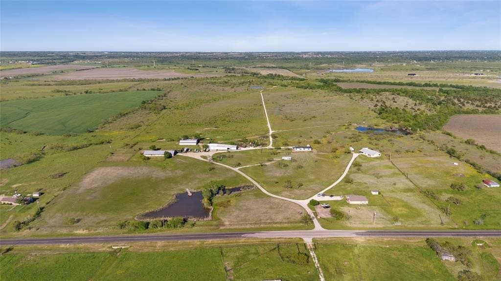 135.87 acres in Ellis County - photo 3