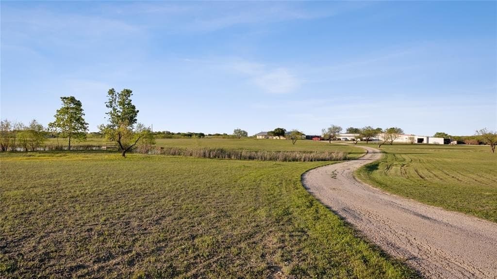 135.87 acres in Ellis County - photo 30