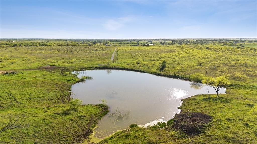 135.87 acres in Ellis County - photo 32
