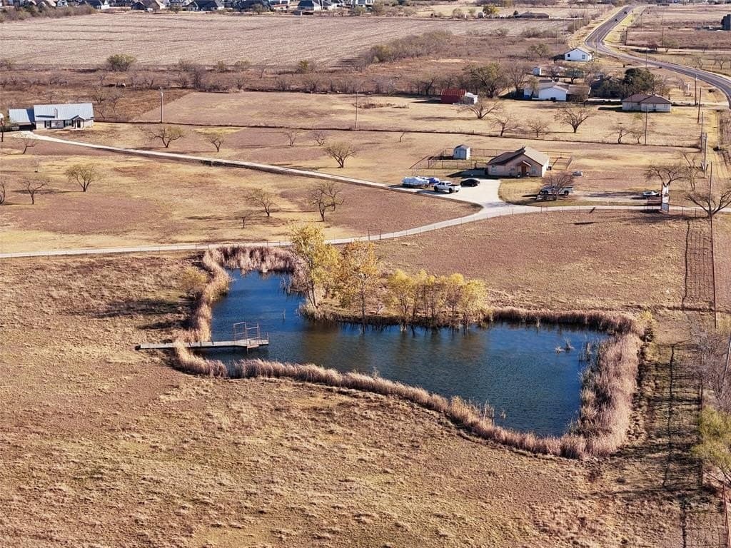 135.87 acres in Ellis County - photo 24