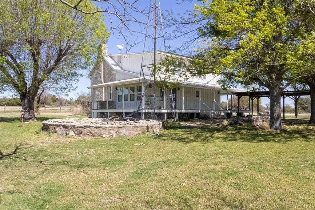 10 acres in Erath County - photo 6