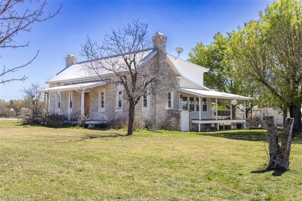 10 acres in Erath County - photo 4