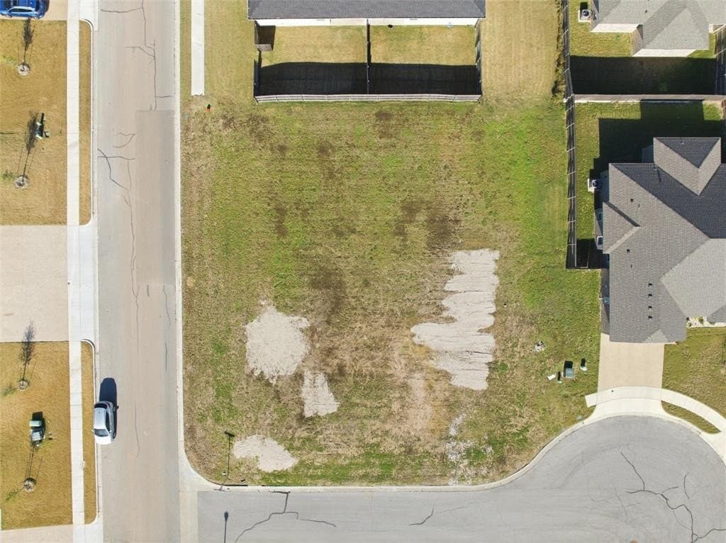 0.3 acres in McLennan County - photo 8